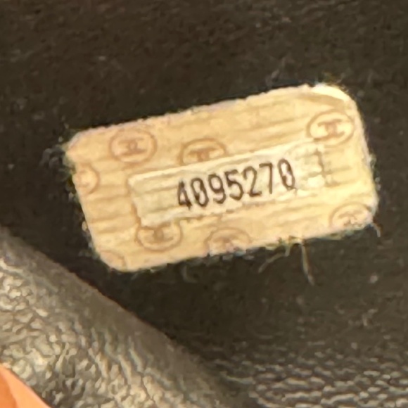 Chanel Lamb Skin Vanity Bag Cosmetic Pouch - Picture 10 of 16